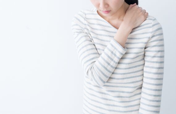 辛い首こりにヘッドスパを用いたケアを | 木更津でリラクゼーションなら高品質なリラクジングサロンKuu